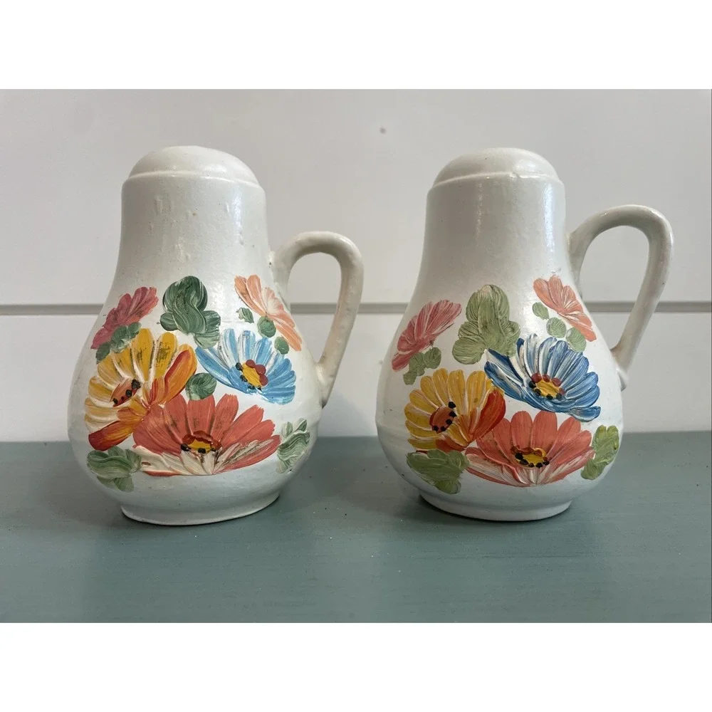 Salt And Pepper Shakers Floral‎ Hand Painted